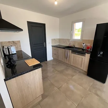 Maison Neuve Climatisee Вилла Carlux