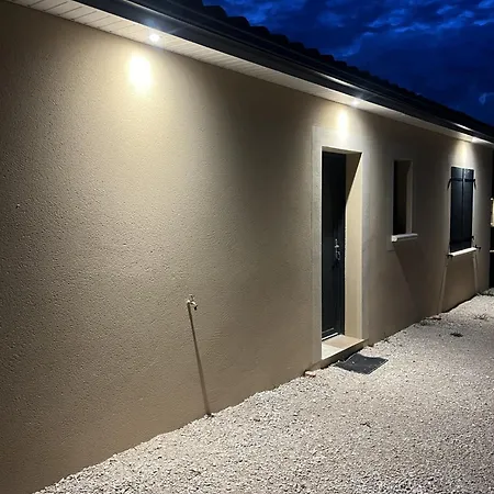 Maison Neuve Climatisee Villa *